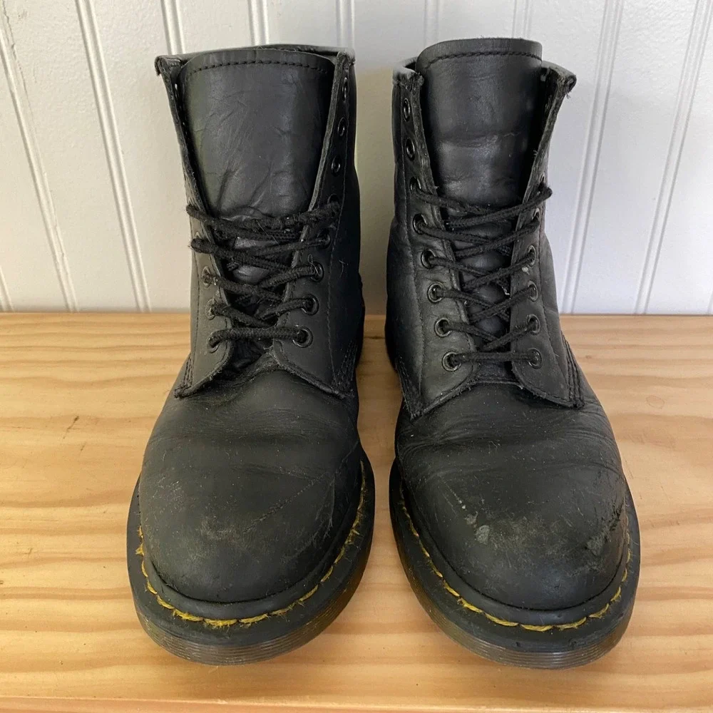 Dr Martens 1460 8-Eye Black Leather Combat Boots Size M8 W9 Work Safety AirWair